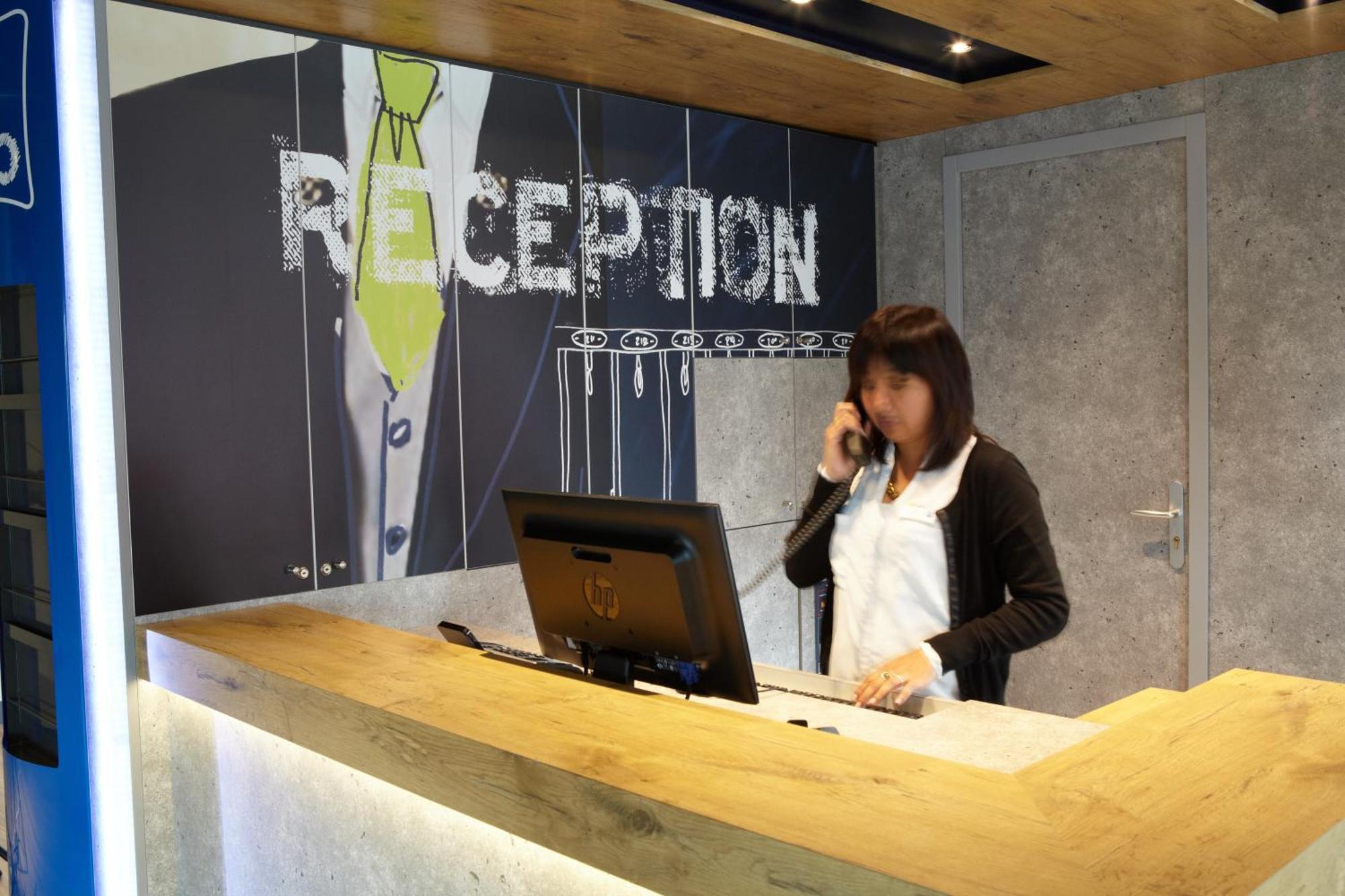 Ibis Budget Pontarlier Exterior foto
