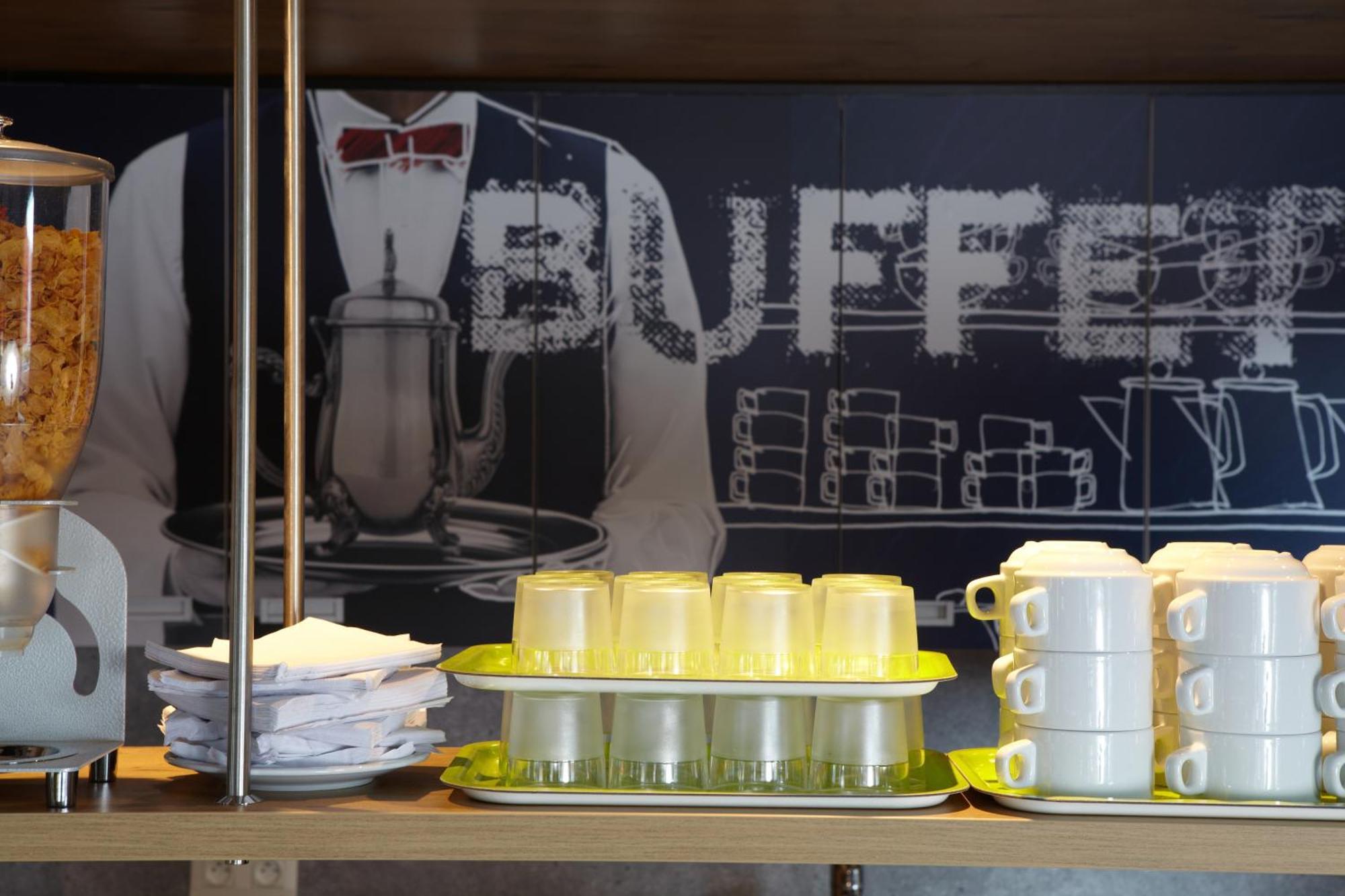 Ibis Budget Pontarlier Exterior foto